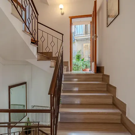 Casa Di Nina Holiday home *